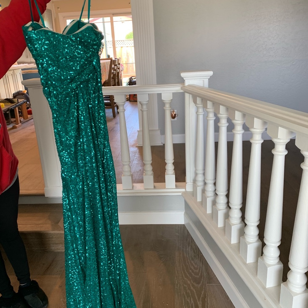 La Femme Sweetheart Strapless Seequin dress - Picture 2 of 8